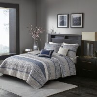 Gracie Mills 6 Piece Reversible Jacquard Quilt Set with Throw Pillows Navy King/Cal King