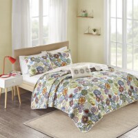 Gracie Mills Reversible Paisley Quilt Set with Throw Pillow Multi King/Cal King
