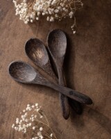 Handcrafted Coconut Spoon - Sustainable, Chemical-Free Alternative for Smoothies Length: 12cm