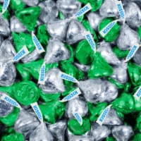165 Pcs Green & Silver Candy Hershey's Kisses Milk Chocolate