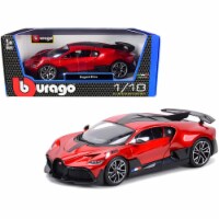 Bburago 11045r Bugatti Divo with Carbon Accents 1 by 18 Scale Diecast Model Car, Metallic Red