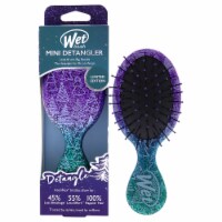 Wet Brush Holiday Trees Winter Glitter Mini Detangler Brush Perspective: Main