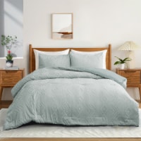 3 Piece Geometric Clipped Comforter Set