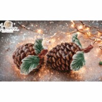 Ceramic Christmas Pine Cone Salt & Pepper Shakers, Home Décor, Gift for Her, Gift for Mom,