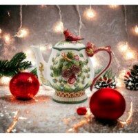 Ceramic Cardinal Bird and Pine Cones Christmas Teapot, Gift for Her, Gift for Mom, Tea Party