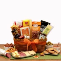 Gourmet Picnic Basket Gift Basket - gourmet gift basket