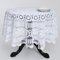 SARO 869.W36R 36 in. Round Handmade Crochet Cotton Lace Table Linens - White