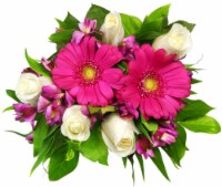 The Queen's Flowers Masterpiece Rose Bouquet Perspective: Main