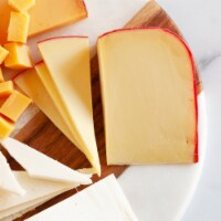 Dutch Gouda Cheese - 10lb Whole Wheel - Cheese Storge Bag Set