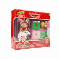 The Loyal Subjects Strawberry Shortcake™ Berry Bake Shoppe Playset Perspective: Main