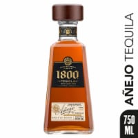 1800® Tequila Añejo Perspective: Main