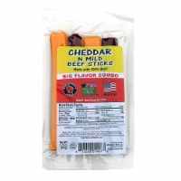 Wisconsin's Best™ & Wisconsin Cheese Company™ Cheddar N Mild Beef Sticks Perspective: Main