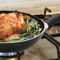 YBM Home ot11vc 8 in. Dia. x 2.5 in. Home Non-Stick Classic Non Stick Frying Pan, Black