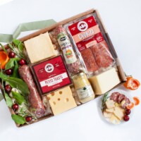 igourmet assortment of Gourmet Meat and Cheese Favorites