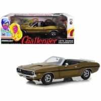 Greenlight 13527 1 by 18 Scale Diecast Model Car for 1970 Dodge Challenger R-T Convertible wi
