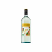 Yellow Tail Sangria Blanco Blend-Other Australia Blend-Fruits Perspective: Main