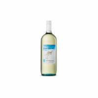 Yellow Tail Pure Bright Sauvignon Blanc Australia White Wine Perspective: Main