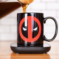 Uncanny Brands Mandalorian Grogu Mug Warmer wit h Molded Mug 