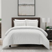 Vasey 2 or 3 Piece Duvet Cover Set Contemporary Solid White With Dot Striped green king