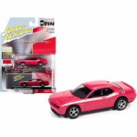 Johnny Lightning JLCT006-JLSP147B 2010 Dodge Challenger R-T Furious Fuchsia Pink with White S