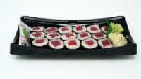 Yummi Sushi Hoso Maki Tuna Perspective: Main