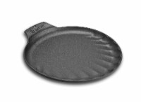Outset Scallop Serving Pan Castiron Perspective: Main