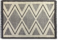 Loloi Over Sized Beige and Gray Area Rug Perspective: Main