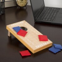 Hey Play 12-HY2738 Tabletop Cornhole Game - Football Field Theme