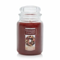 Yankee Candle® Autumn Wreath™ Jar Candle - Red Perspective: Main