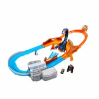Hot Wheels Monster Trucks Scorpion Sting Raceway Motorized Track Set Perspective: Main