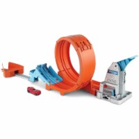 Hot Wheels Loop Stunt Champion Track Set with Dual-Track Loop, Dual Launch Perspective: Main