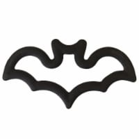 Holiday Home Grippy Bat Cookie Cutter Perspective: Main