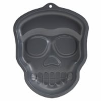 Holiday Home Halloween Carbon Steel Skull Pan Perspective: Main