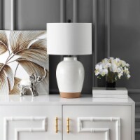 SAFAVIEH Kyler Table Lamp | Light Brown |