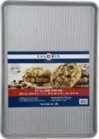 USA Pan Extra Large Sheet Pan Perspective: Main