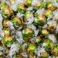 Lindt Lindor Matcha White Chocolate Truffles - 2 Lbs