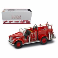 Road Signature 1941 GMC Fire Engine Red with Accessories 1-24 Diecast Model Car