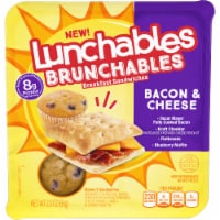 Lunchables Brunchables Bacon & Cheese Breakfast Sandwiches Case Sale Perspective: Main