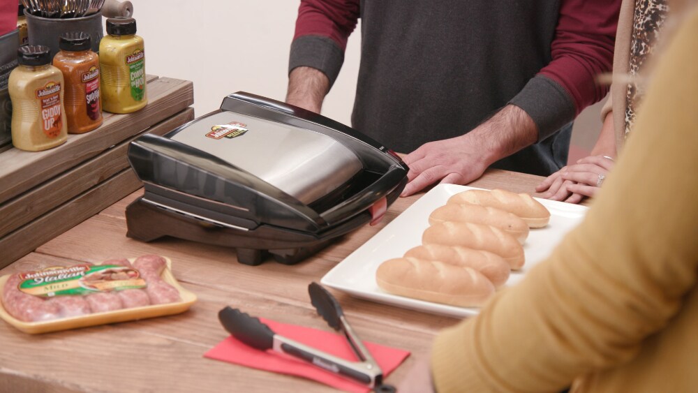  Johnsonville Sizzling Sausage Electric Indoor Grill: Home &  Kitchen